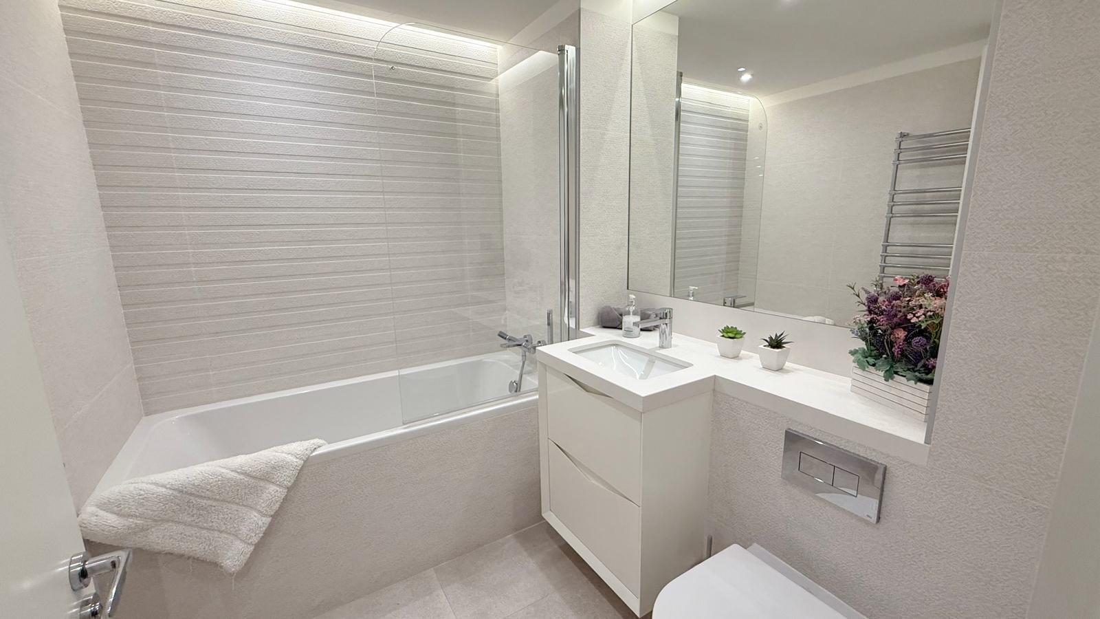 Image of Apartment - 5 Bedrooms - 4 Bathrooms for Rental in EuroCity-Gibraltar, Image 19